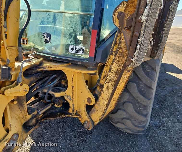 image for item OJ9499 2003 John Deere 310G backhoe