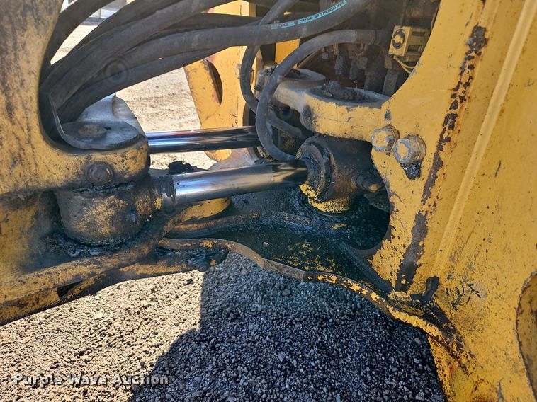 image for item OJ9499 2003 John Deere 310G backhoe