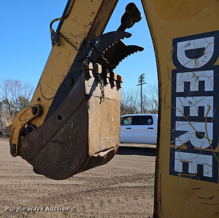 image for item OJ9499 2003 John Deere 310G backhoe