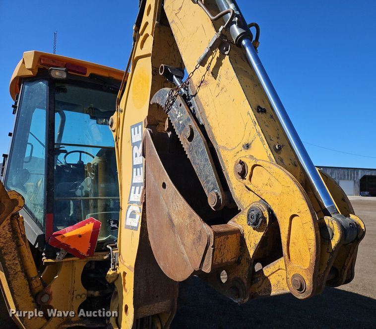 image for item OJ9499 2003 John Deere 310G backhoe