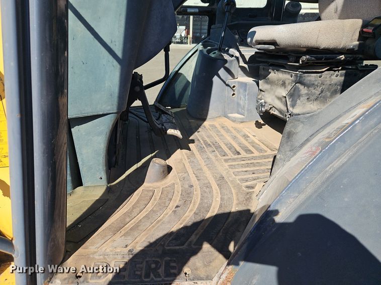 image for item OJ9499 2003 John Deere 310G backhoe