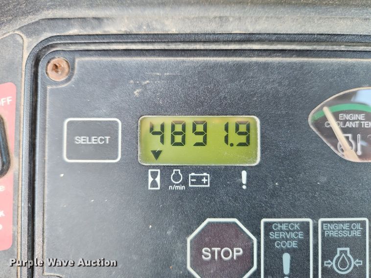 image for item OJ9499 2003 John Deere 310G backhoe