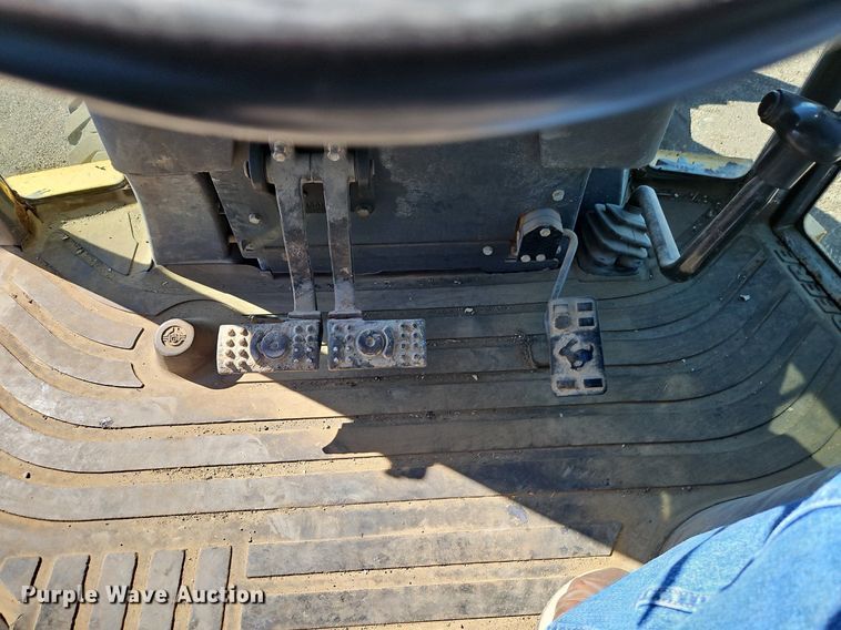 image for item OJ9499 2003 John Deere 310G backhoe