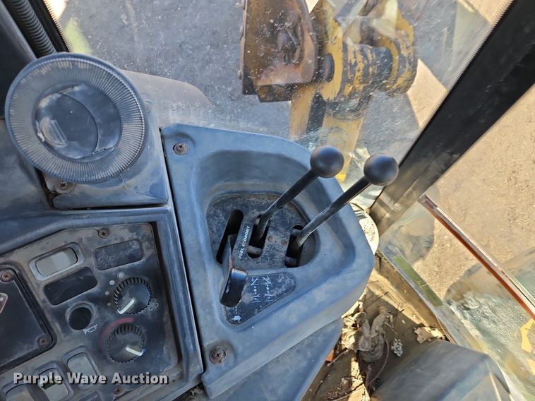 image for item OJ9499 2003 John Deere 310G backhoe