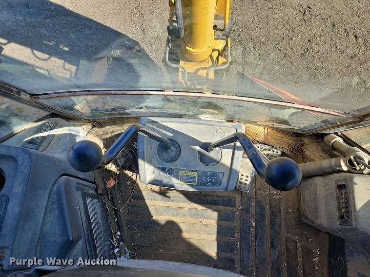 image for item OJ9499 2003 John Deere 310G backhoe