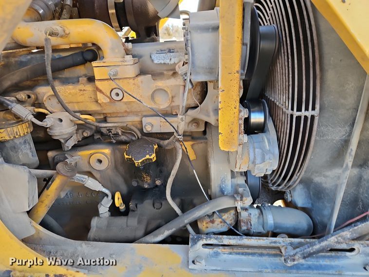 image for item OJ9499 2003 John Deere 310G backhoe