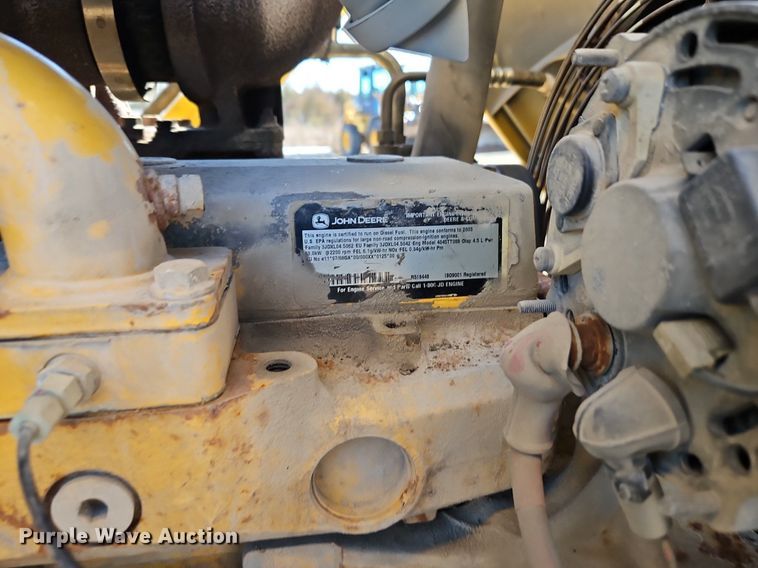 image for item OJ9499 2003 John Deere 310G backhoe