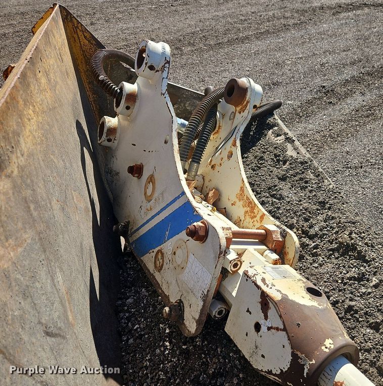 image for item OJ9499 2003 John Deere 310G backhoe