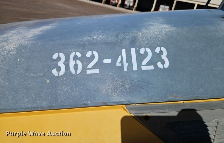 image for item OJ9499 2003 John Deere 310G backhoe