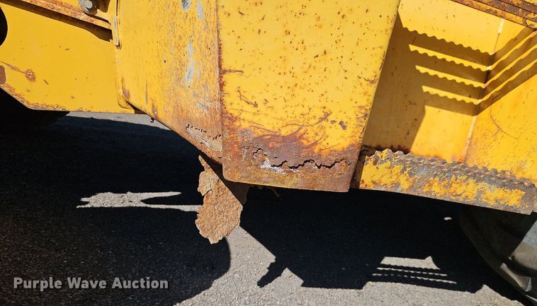 image for item OJ9500 2003 John Deere 310G backhoe