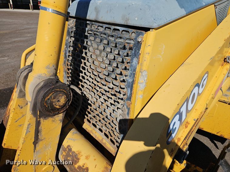 image for item OJ9500 2003 John Deere 310G backhoe