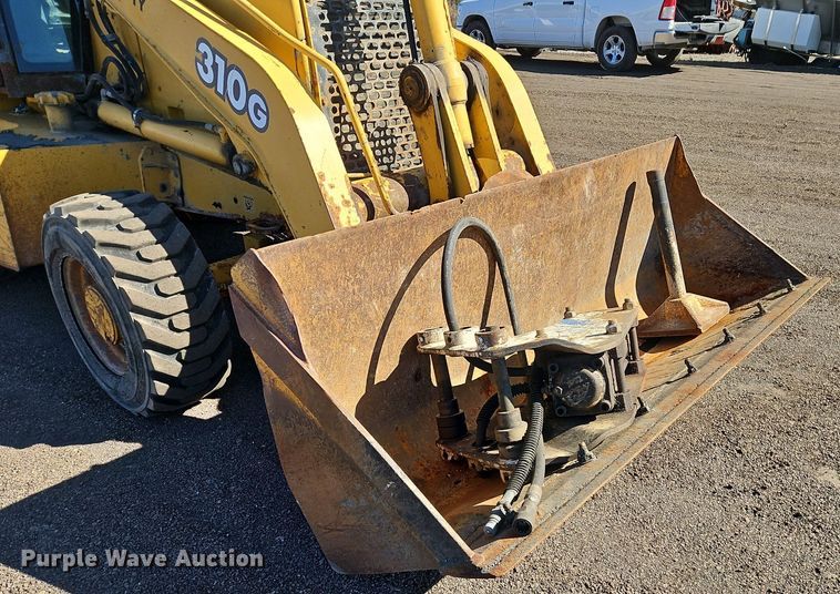 image for item OJ9500 2003 John Deere 310G backhoe