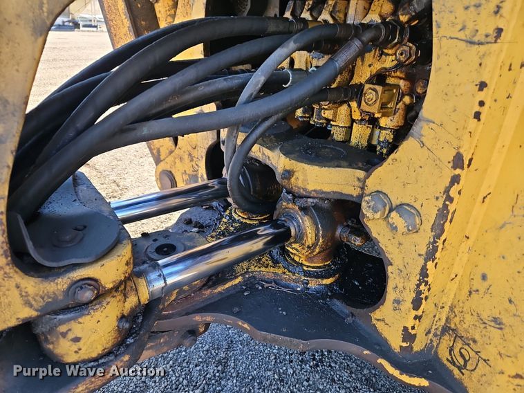 image for item OJ9500 2003 John Deere 310G backhoe