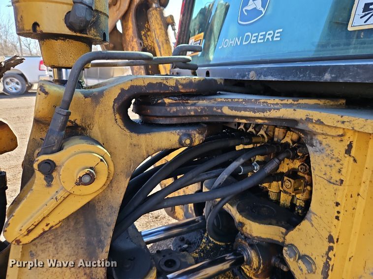 image for item OJ9500 2003 John Deere 310G backhoe