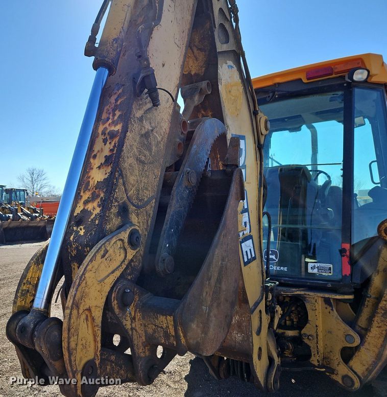 image for item OJ9500 2003 John Deere 310G backhoe