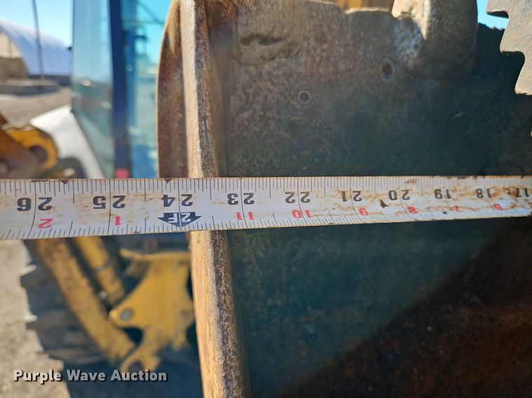 image for item OJ9500 2003 John Deere 310G backhoe