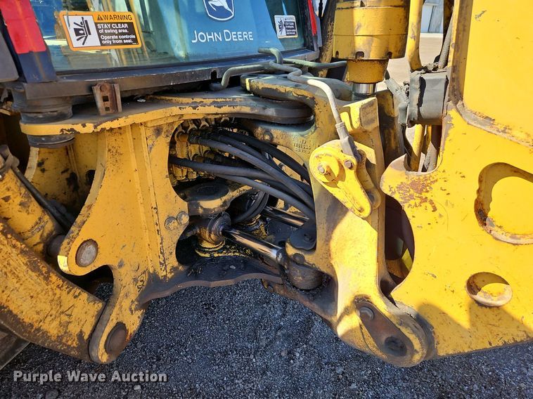 image for item OJ9500 2003 John Deere 310G backhoe