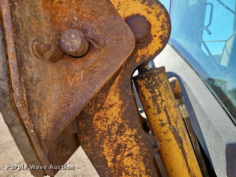 image for item OJ9500 2003 John Deere 310G backhoe