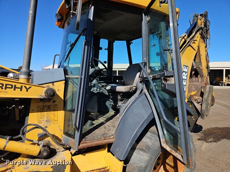 image for item OJ9500 2003 John Deere 310G backhoe