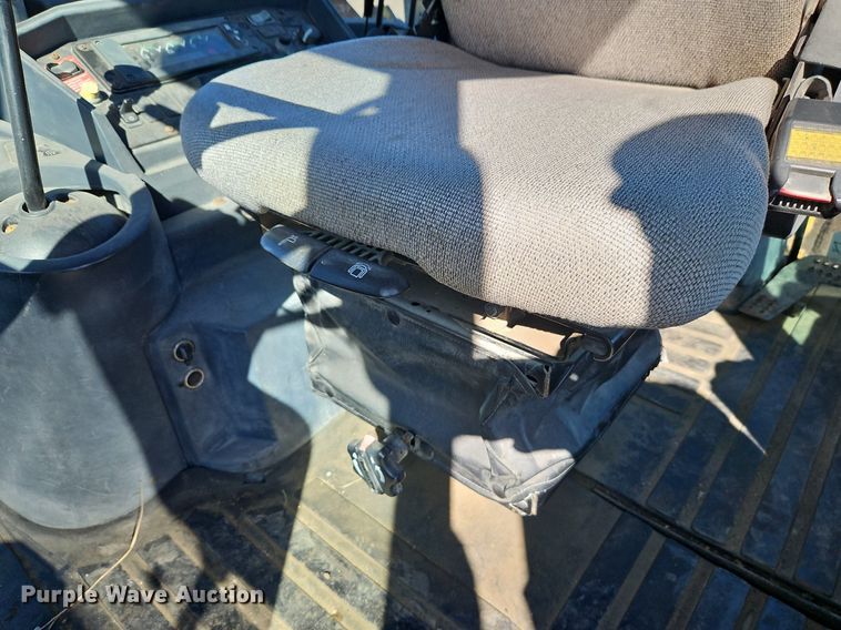 image for item OJ9500 2003 John Deere 310G backhoe