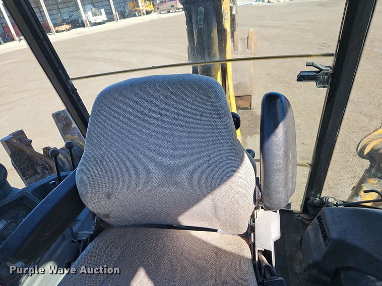 image for item OJ9500 2003 John Deere 310G backhoe