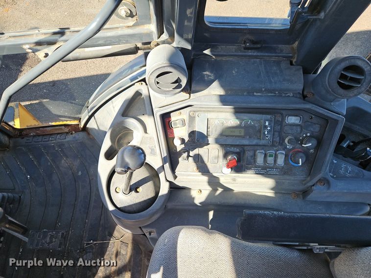 image for item OJ9500 2003 John Deere 310G backhoe