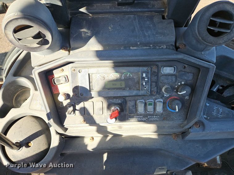 image for item OJ9500 2003 John Deere 310G backhoe