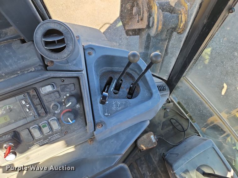 image for item OJ9500 2003 John Deere 310G backhoe