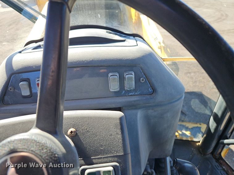 image for item OJ9500 2003 John Deere 310G backhoe