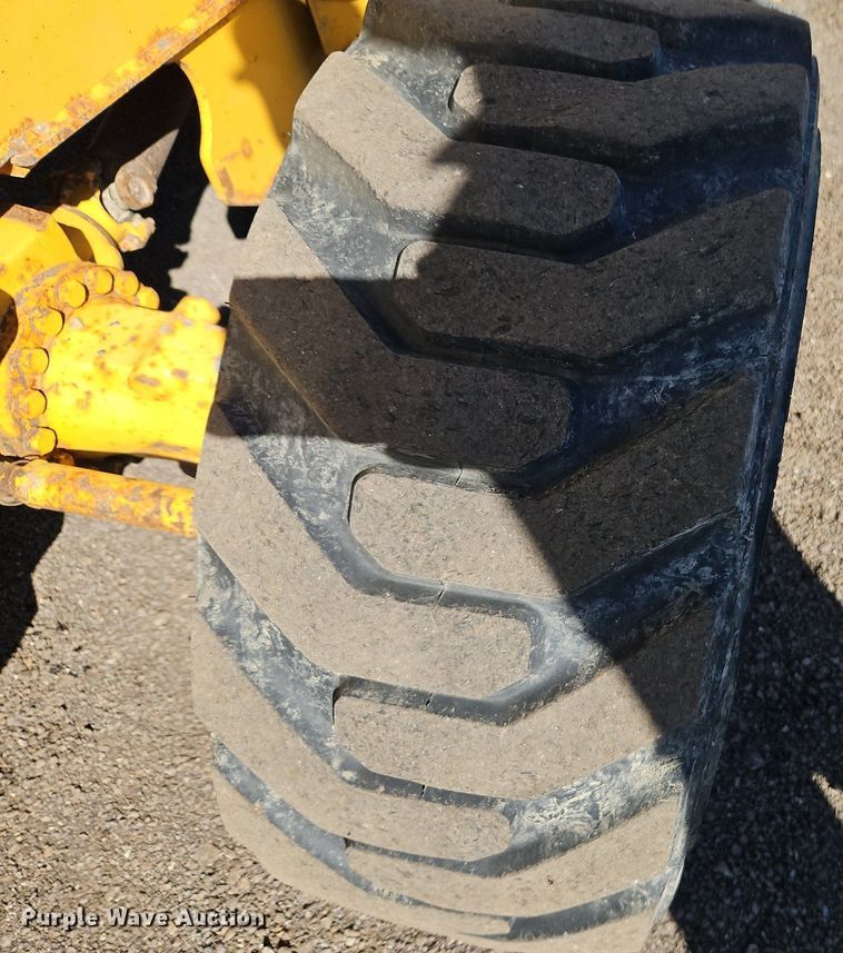 image for item OJ9500 2003 John Deere 310G backhoe