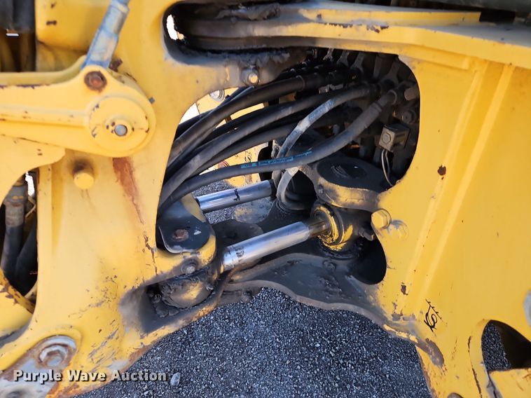 image for item OJ9501 2003 John Deere 310G backhoe