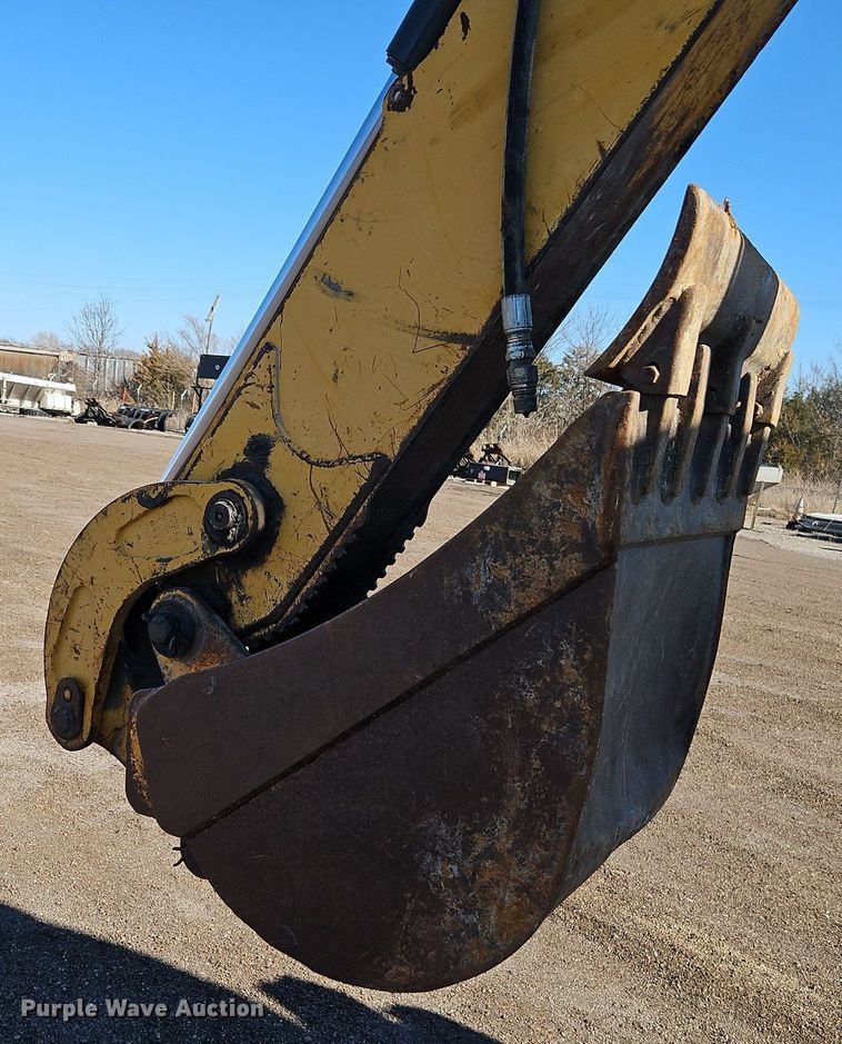 image for item OJ9501 2003 John Deere 310G backhoe