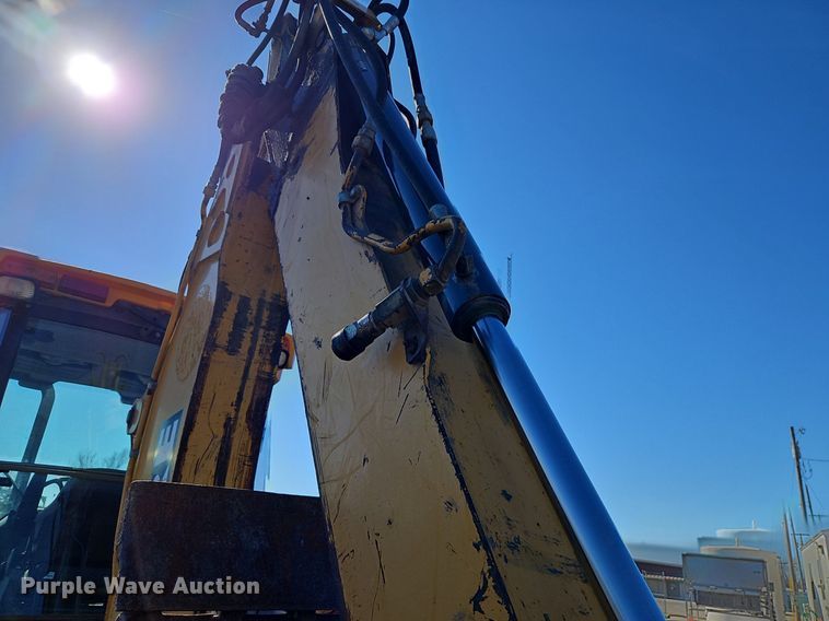 image for item OJ9501 2003 John Deere 310G backhoe