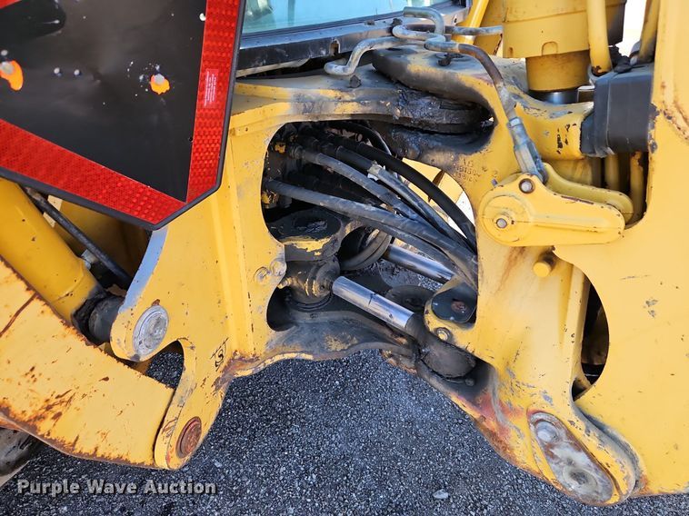 image for item OJ9501 2003 John Deere 310G backhoe