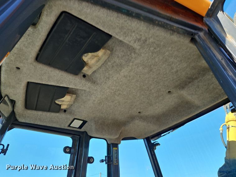 image for item OJ9501 2003 John Deere 310G backhoe