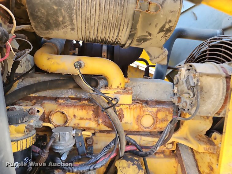 image for item OJ9501 2003 John Deere 310G backhoe