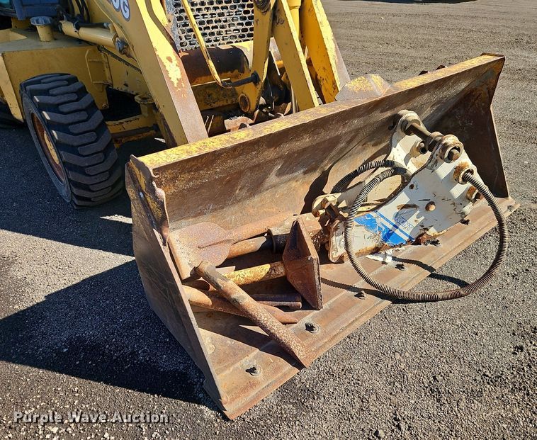 image for item OJ9502 2003 John Deere 310G backhoe