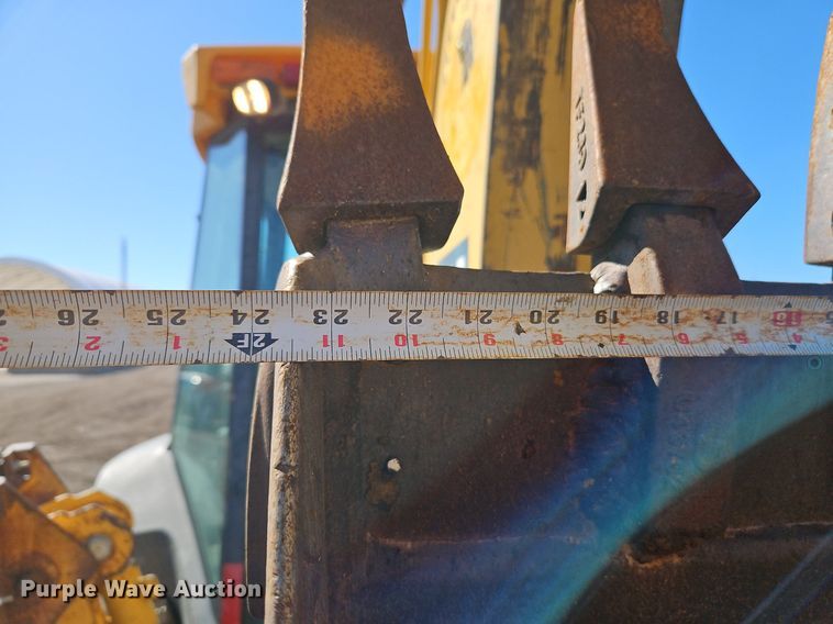 image for item OJ9502 2003 John Deere 310G backhoe