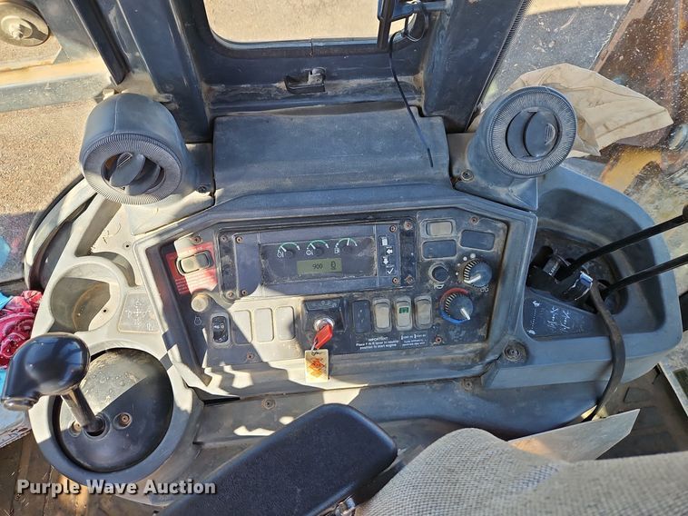 image for item OJ9502 2003 John Deere 310G backhoe