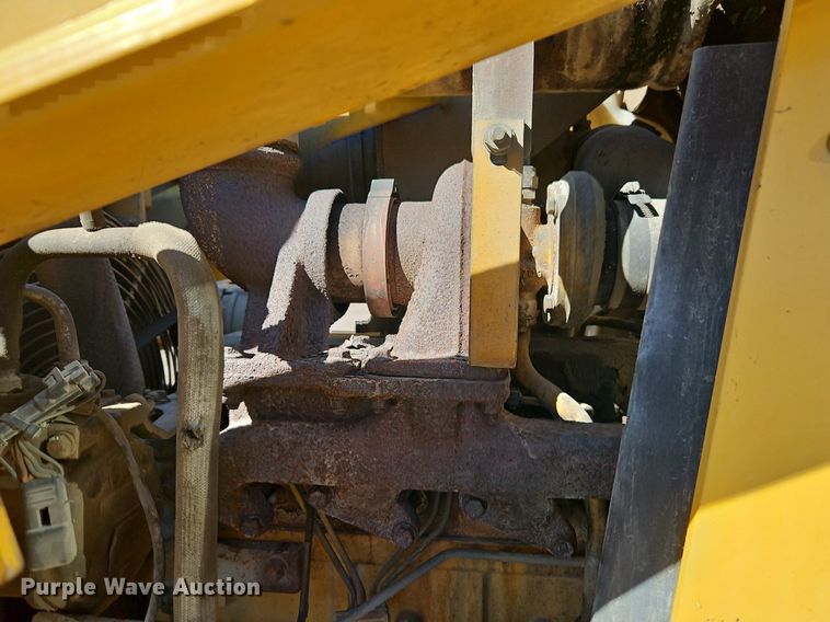 image for item OJ9502 2003 John Deere 310G backhoe