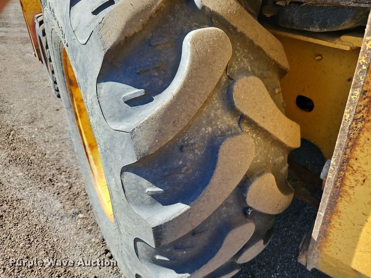 image for item OJ9502 2003 John Deere 310G backhoe