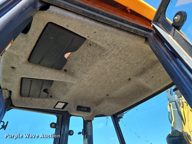 image for item OJ9503 2003 John Deere 310G backhoe