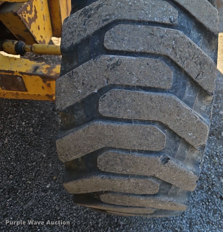 image for item OJ9503 2003 John Deere 310G backhoe