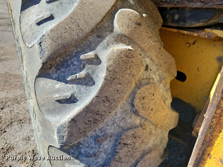 image for item OJ9503 2003 John Deere 310G backhoe