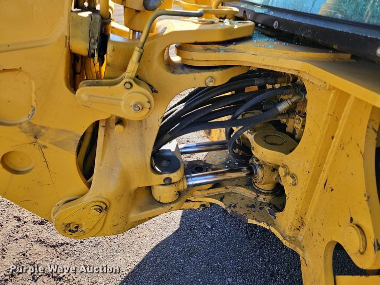 image for item OJ9504 2003 John Deere 310G backhoe