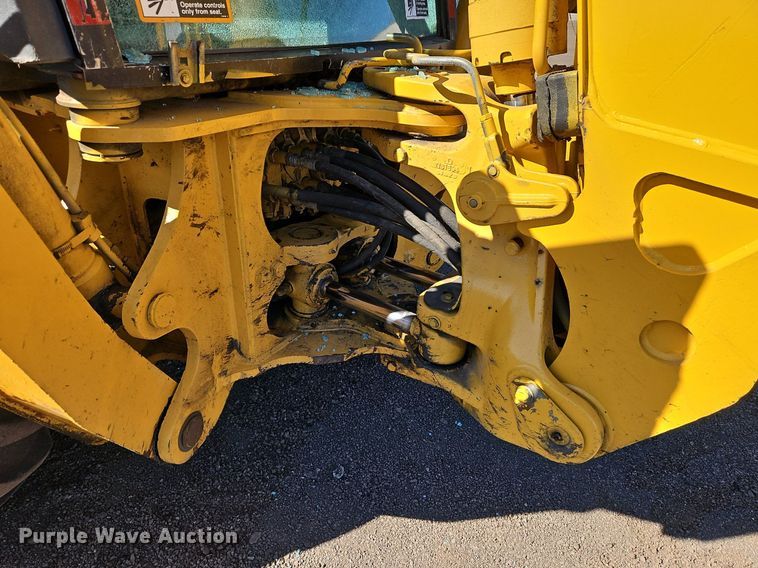 image for item OJ9504 2003 John Deere 310G backhoe