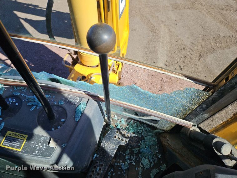 image for item OJ9504 2003 John Deere 310G backhoe