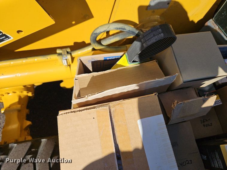 image for item OJ9504 2003 John Deere 310G backhoe