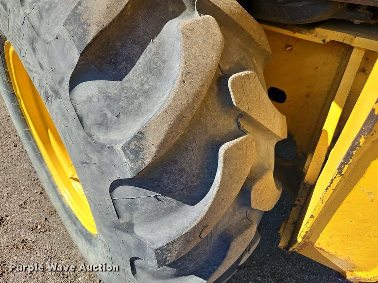 image for item OJ9504 2003 John Deere 310G backhoe