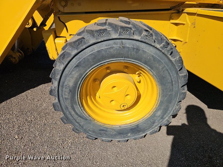 image for item OJ9504 2003 John Deere 310G backhoe